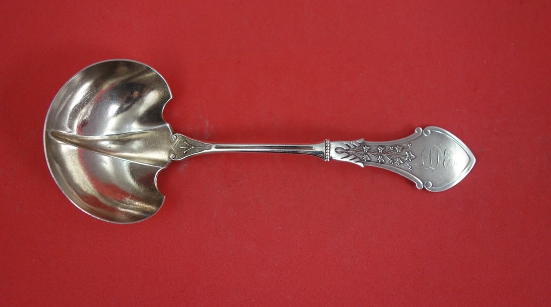 Sterling Silver Gravy Ladle Alameda by Koehler Ritter 7 1 2: Sterling Silver Gravy Ladle Alameda by Koehler Ritter 7 1 2 This is a Koehler & Ritter sterling silver gravy ladle in the Alameda (also known as Ivy) pattern. Measuring 7 1/2 inches in length, it is c
