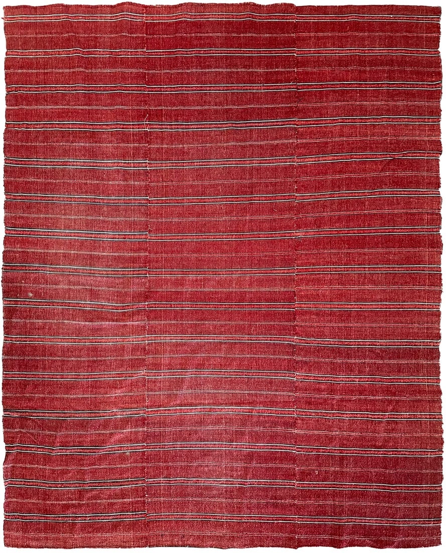 Moroccan Geometric Wool Kilim Area Rug 178cm x 226cm: Moroccan Geometric Wool Kilim Area Rug 178cm x 226cm This antique handmade area rug features a striking geometric pattern in a Moroccan style, crafted using traditional hand-knotted techniques. Made f