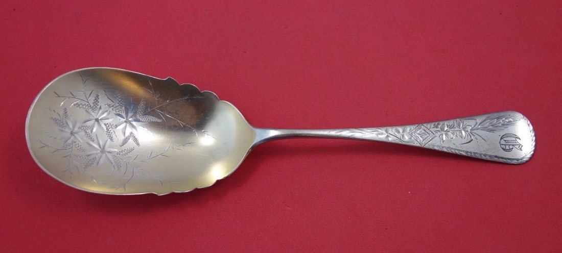 Vanderslice Antique Engraved Wheat Sterling Silver Fruit Scoop 8 3/4in: Vanderslice Antique Engraved Wheat Sterling Silver Fruit Scoop 8 3/4in This exquisite fruit scoop from Vanderslice dates back to the period between 1850 and 1899. Crafted from sterling silver, it show