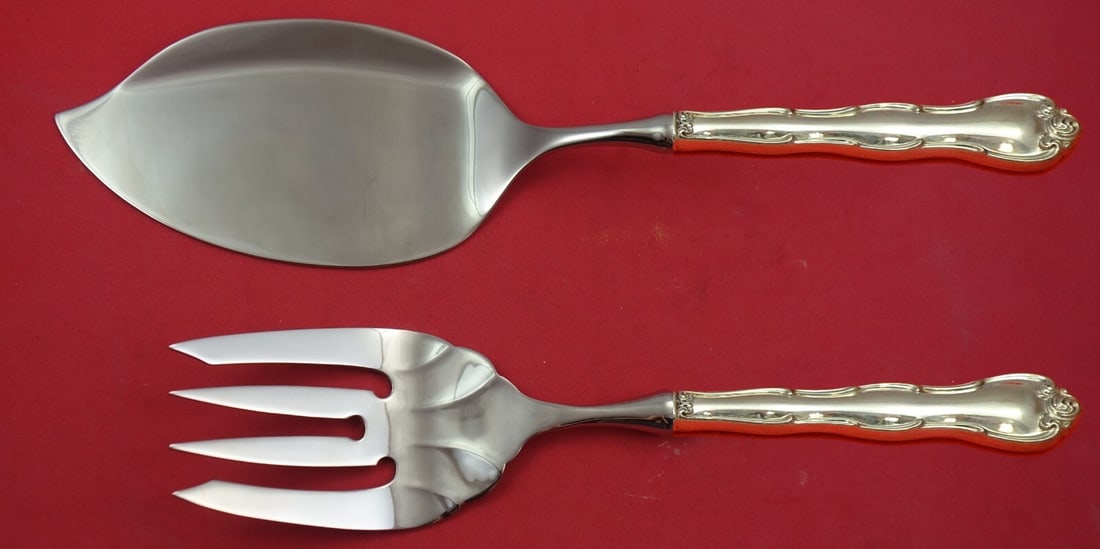 Gorham Rondo Sterling Silver Salmon Serving Set 2-Piece Custom Made: Gorham Rondo Sterling Silver Salmon Serving Set 2-Piece Custom Made Enhance your dining experience with the Rondo by Gorham Sterling Silver Salmon Serving Set. This exquisite 2-piece set features a st
