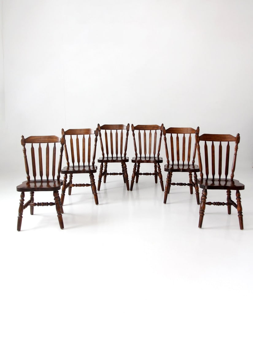 Set of 6 Early American Style Spindle Back Dining Chairs (1 of 15)