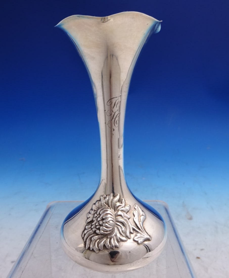 Sterling Silver Bud Vase Chrysanthemum Pattern by Shiebler 5 Inch (1 of 6)