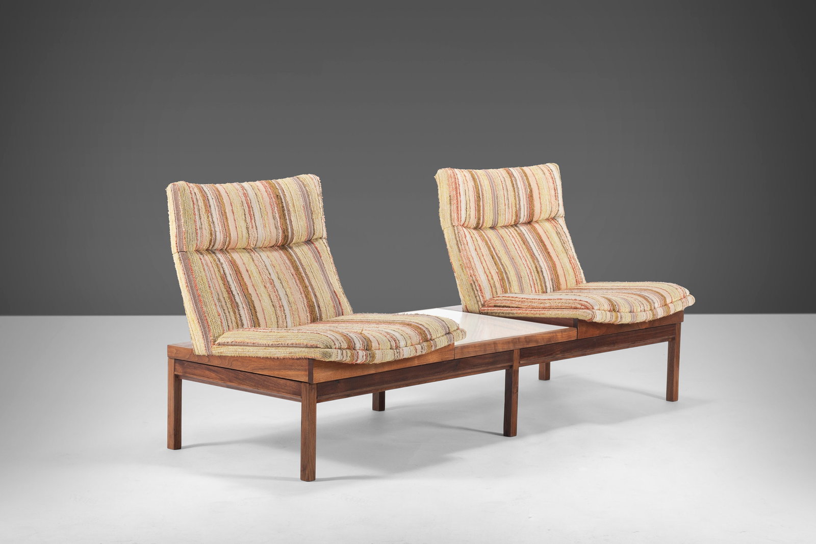Mid Century Modular Walnut Sofa with Table by Arthur Umanoff 1950s: Mid Century Modular Walnut Sofa with Table by Arthur Umanoff 1950s Discover the charm of Mid Century Modern design with this stunning walnut bench and modular sofa designed by Arthur Umanoff for Madis