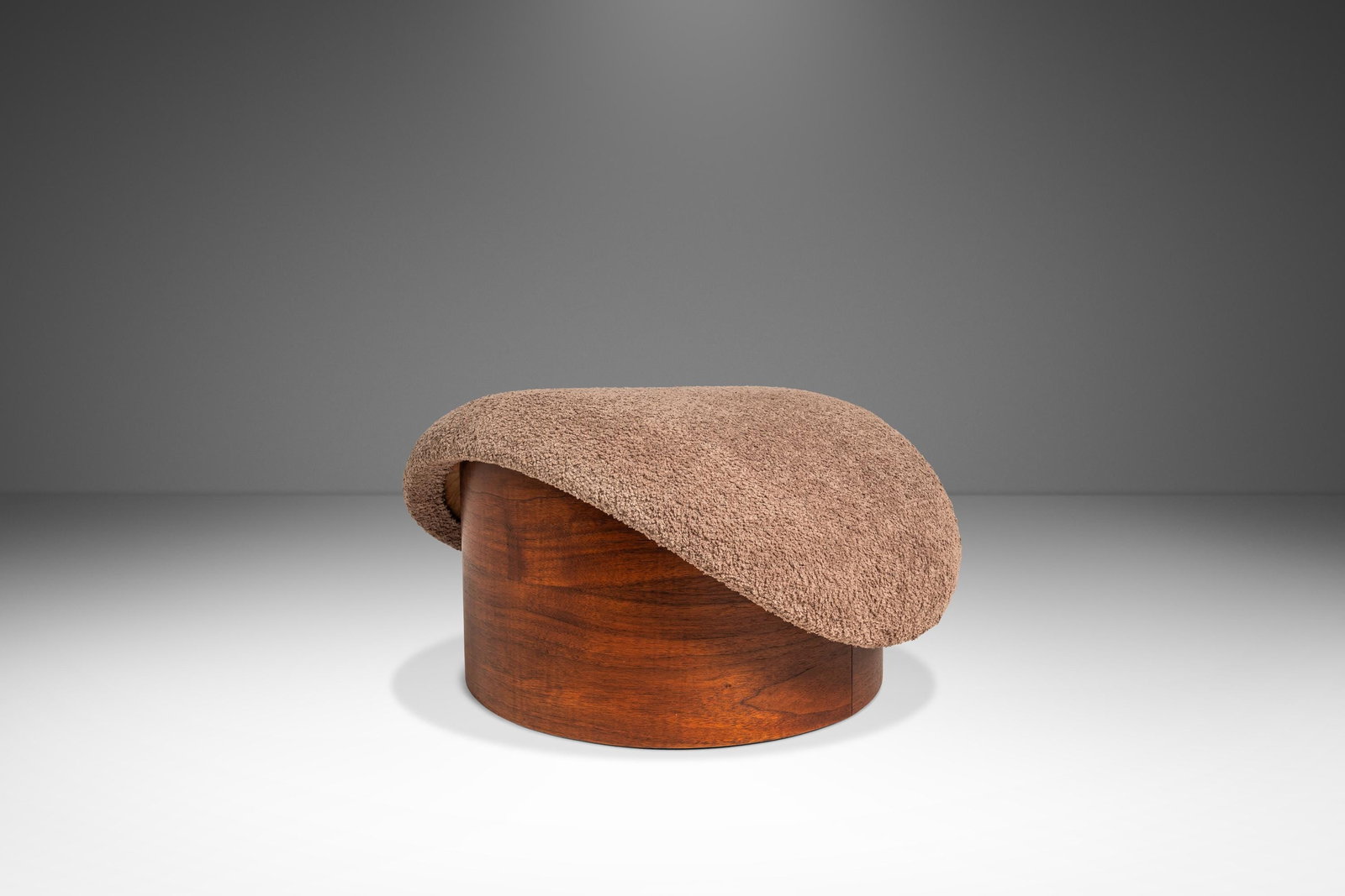 Weiland Mushroom Ottoman in Walnut and Boucle USA 1960s (1 of 18)