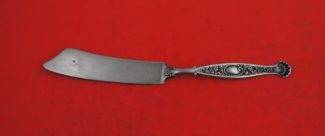 Whiting Hyperion Sterling Silver Fish Knife 8 Inch: Whiting Hyperion Sterling Silver Fish Knife 8 Inch Introducing the Hyperion Fish Knife by Whiting, a stunning piece crafted from sterling silver. This elegant knife measures 8 inches and features a fl