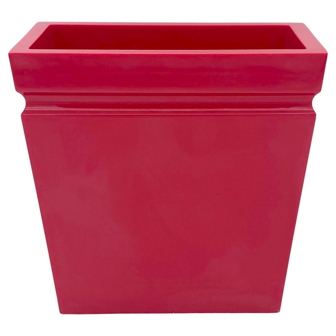 1980s Hollywood Regency Coral Pink Lucite Wastepaper Basket: 1980s Hollywood Regency Coral Pink Lucite Wastepaper Basket This Hollywood Regency coral/pink Lucite trashcan or wastepaper basket, dating from the 1980s, is a striking addition to any space. Its bold