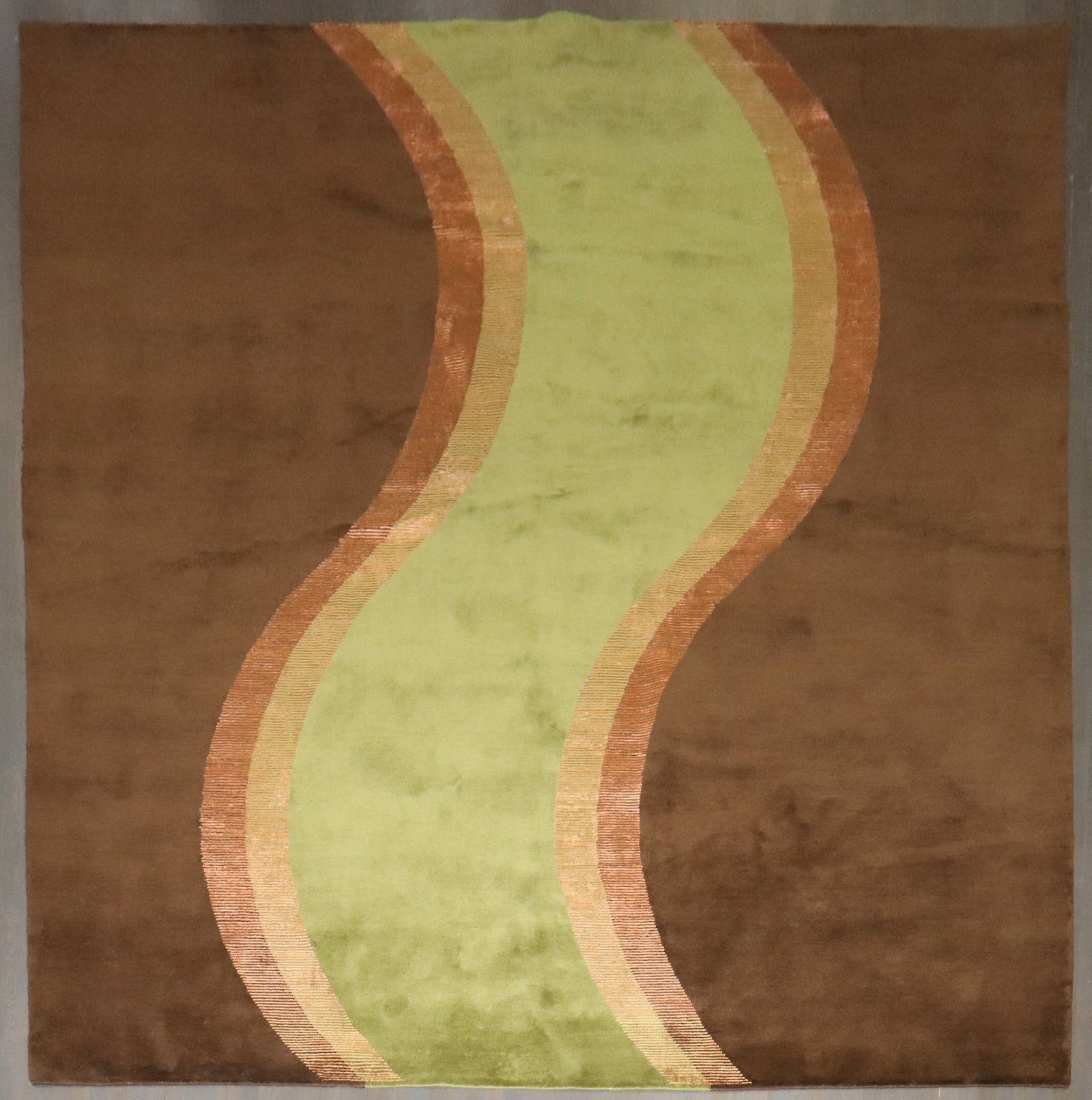 10' 4" x 12' Room Size Repro Tibetan Rug Modern: 10' 4" x 12' Room Size Repro Tibetan Rug Modern Modern Tibetan room-size rug with a wavy design. This pre-owned reproduction piece was made in the early 21st century. Specifications Type: Reproduction