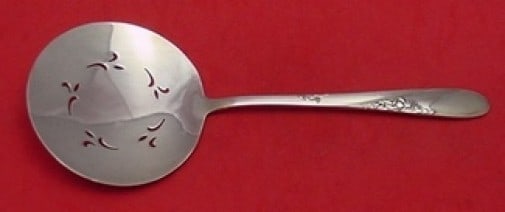 Easterling Sterling Silver Rose Spray Tomato Server 8 inch: Easterling Sterling Silver Rose Spray Tomato Server 8 inch This exquisite tomato server features the elegant Rose Spray pattern by Easterling, crafted from high-quality sterling silver. Measuring 8 in