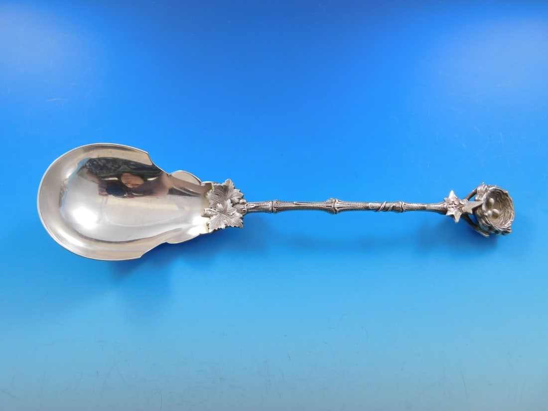 Gorham Birds Nest Sterling Silver 9 Inch Serving Spoon: Gorham Birds Nest Sterling Silver 9 Inch Serving Spoon This exquisite serving spoon from Gorham features the intricate Birds Nest pattern, crafted from high-quality sterling silver. Measuring 9 inches