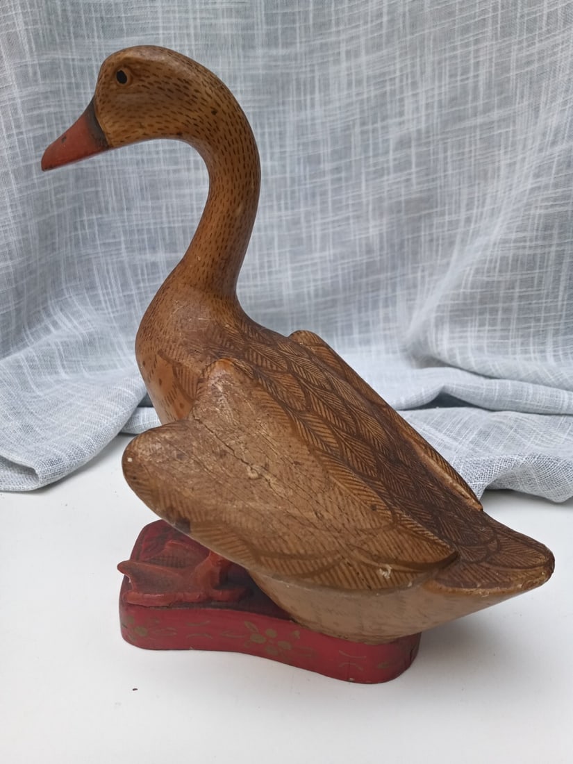 Chinese Export carved wood duck figure with gold painted feathers 8.5 in (1 of 12)