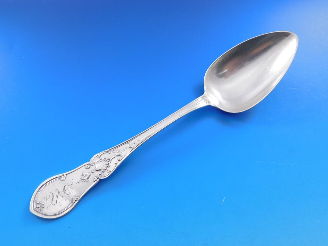 Rare 8 3/4" Sterling Silver Serving Spoon Shiebler Dew Drop: Rare 8 3/4" Sterling Silver Serving Spoon Shiebler Dew Drop Rare Shiebler Dew Drop sterling silver dinner spoon measuring 8 3/4 inches. Made in the United States and dated to circa 1860, this pre-owne