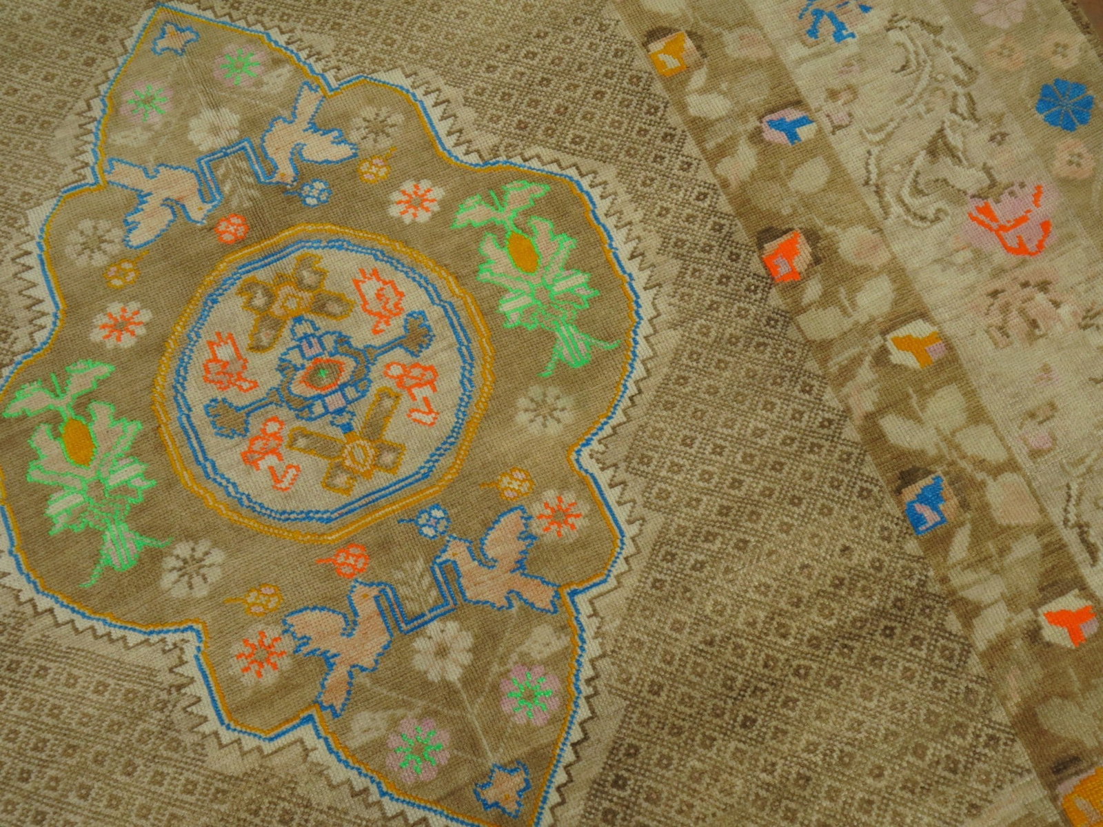 7' 6" x 11' 7" Mid-20th Century Turkish Kars Room Rug: 7' 6" x 11' 7" Mid-20th Century Turkish Kars Room Rug Mid-20th century Turkish Kars room-size rug with an open medallion design and colorful accents. Some accent colors have been refilled, giving the 