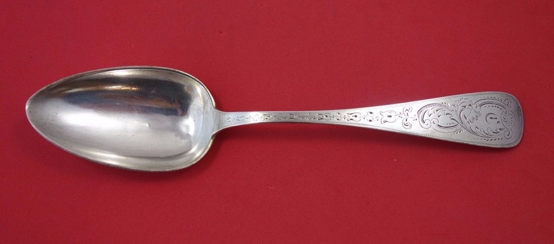 Koehler & Ritter Antique Sterling Silver Serving Spoon 8 3/4" Engraved Scrollwork: Koehler & Ritter Antique Sterling Silver Serving Spoon 8 3/4" Engraved Scrollwork This exquisite serving spoon by Koehler & Ritter showcases the elegance of antique craftsmanship. Made from high-quali