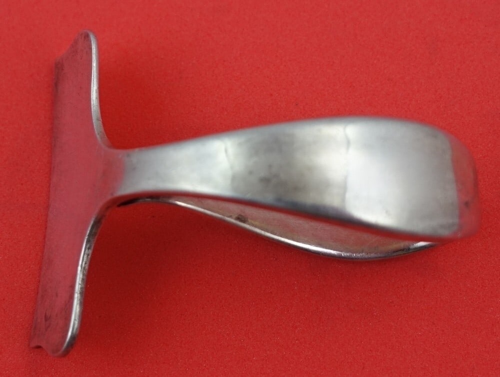 Tiffany & Co Cordis Sterling Silver Baby Food Pusher Bent Handle 2 1/2 in (1 of 2)