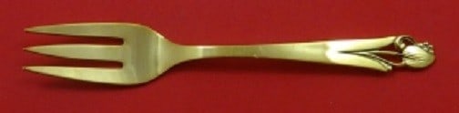 Frank Smith Woodlily Vermeil Sterling Silver 3 Tine Salad Fork 6 7/8": Frank Smith Woodlily Vermeil Sterling Silver 3 Tine Salad Fork 6 7/8" Frank Smith Woodlily Vermeil salad fork in sterling silver with a 3-tine design. This pre-owned piece is not monogrammed and is in