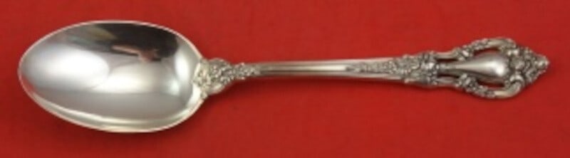 Rare Lunt Eloquence Sterling Silver Soup Spoon 7.25 Inch Flatware: Rare Lunt Eloquence Sterling Silver Soup Spoon 7.25 Inch Flatware This exquisite soup spoon from the Eloquence pattern by Lunt is crafted from high-quality sterling silver. Measuring 7 1/4 inches, it 