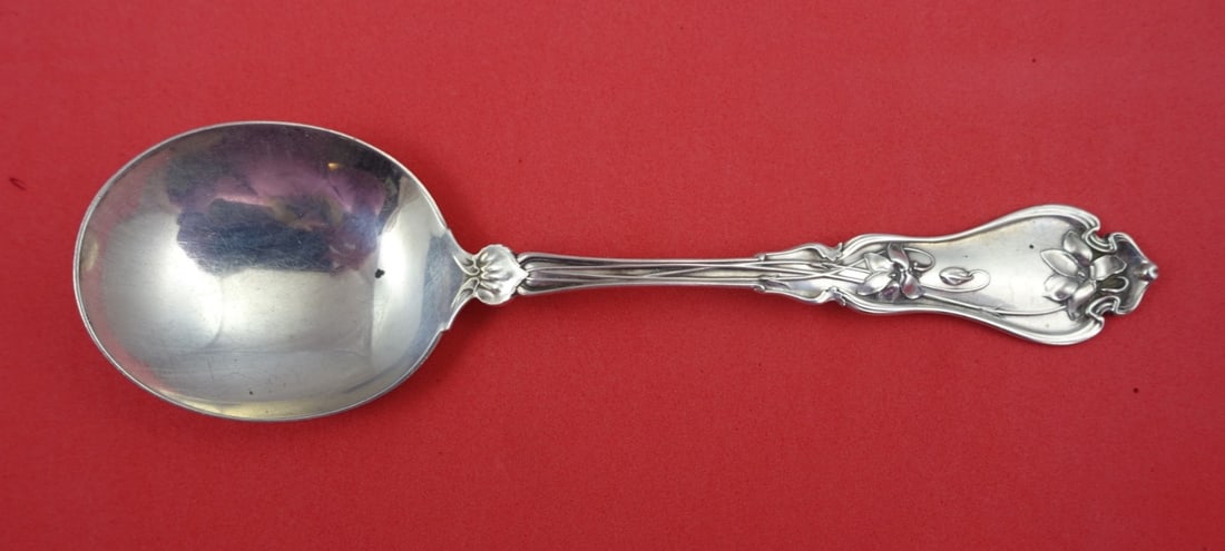 Whiting Violet Sterling Silver Gumbo Soup Spoon 6 3/4 inches Rare: Whiting Violet Sterling Silver Gumbo Soup Spoon 6 3/4 inches Rare This rare Violet by Whiting sterling silver gumbo soup spoon measures 6 3/4 inches and features the exquisite Violet pattern. Crafted 