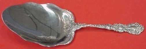Gorham Imperial Chrysanthemum Sterling Silver Pie Server 8 7/8 inches: Gorham Imperial Chrysanthemum Sterling Silver Pie Server 8 7/8 inches Experience elegance with the Imperial Chrysanthemum Pie Server by Gorham, crafted from all sterling silver. This exquisite server 