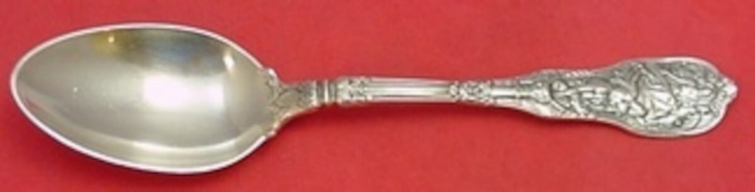 Gorham Mythologique Sterling Silver Serving Spoon 8.5 Beaded Back: Gorham Mythologique Sterling Silver Serving Spoon 8.5 Beaded Back Introducing the Mythologique Serving Spoon by Gorham, a stunning piece crafted from high-quality sterling silver. This 8 1/2" serving 