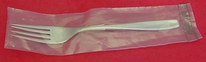 Lunt Columbia Sterling Silver Flatware Fork 7 7/8 in Factory Sleeve (1 of 1)