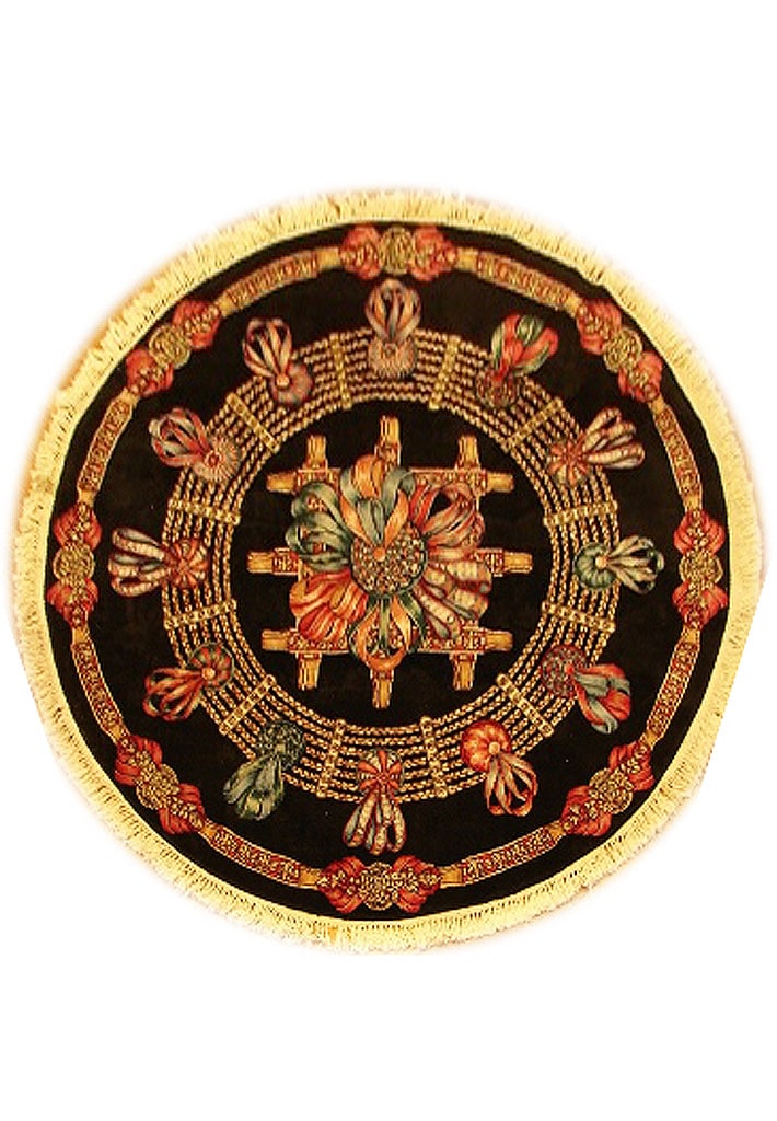 Luxury 6' Round Black Silk Wool French Handmade Rug: Luxury 6' Round Black Silk Wool French Handmade Rug Free continental US Shipping Enhance your living space with the luxurious charm of our 6' x 6' Round Black Silk & Wool French Handmade Rug. This exc