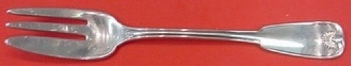 Tiffany & Co. Palm Sterling Silver 3-Tine Caviar Fork: Tiffany & Co. Palm Sterling Silver 3-Tine Caviar Fork Introducing the exquisite Palm by Tiffany & Co. Sterling Silver Caviar Fork, a refined addition to your dining collection. This 3-tine serving for