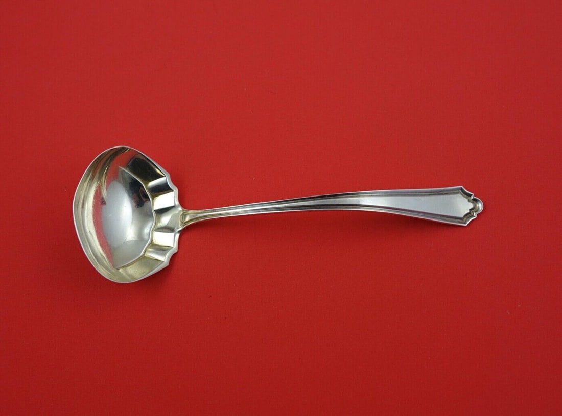 Alvin Hamilton Sterling Silver Gravy Ladle 7.5 inches: Alvin Hamilton Sterling Silver Gravy Ladle 7.5 inches Add elegance to your dining experience with this Hamilton by Alvin Sterling Silver Gravy Ladle. Crafted with precision, this ladle features the ex