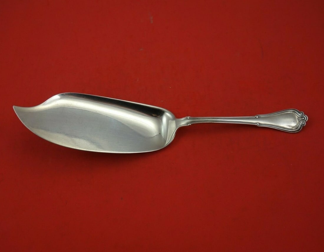 Gorham Villa Norfolk Sterling Silver Fish Server 11 3/4 Inch: Gorham Villa Norfolk Sterling Silver Fish Server 11 3/4 Inch This exquisite fish server features the elegant Villa Norfolk pattern by Gorham, crafted from high-quality sterling silver. Measuring 11 3/