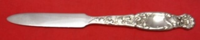 Whiting Heraldic Sterling Silver Fruit Knife Flat Handle 6.25": Whiting Heraldic Sterling Silver Fruit Knife Flat Handle 6.25" This exquisite fruit knife features a flat handle design in the Heraldic pattern, crafted from all-sterling silver by Whiting. Measuring 