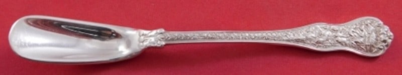 Tiffany and Co Olympian Sterling Silver Marrow Scoop 5 1/2: Tiffany and Co Olympian Sterling Silver Marrow Scoop 5 1/2 Tiffany & Co. Olympian sterling silver marrow scoop, individual and rare, measuring 5 1/2 inches. It is not monogrammed and is in excellent p