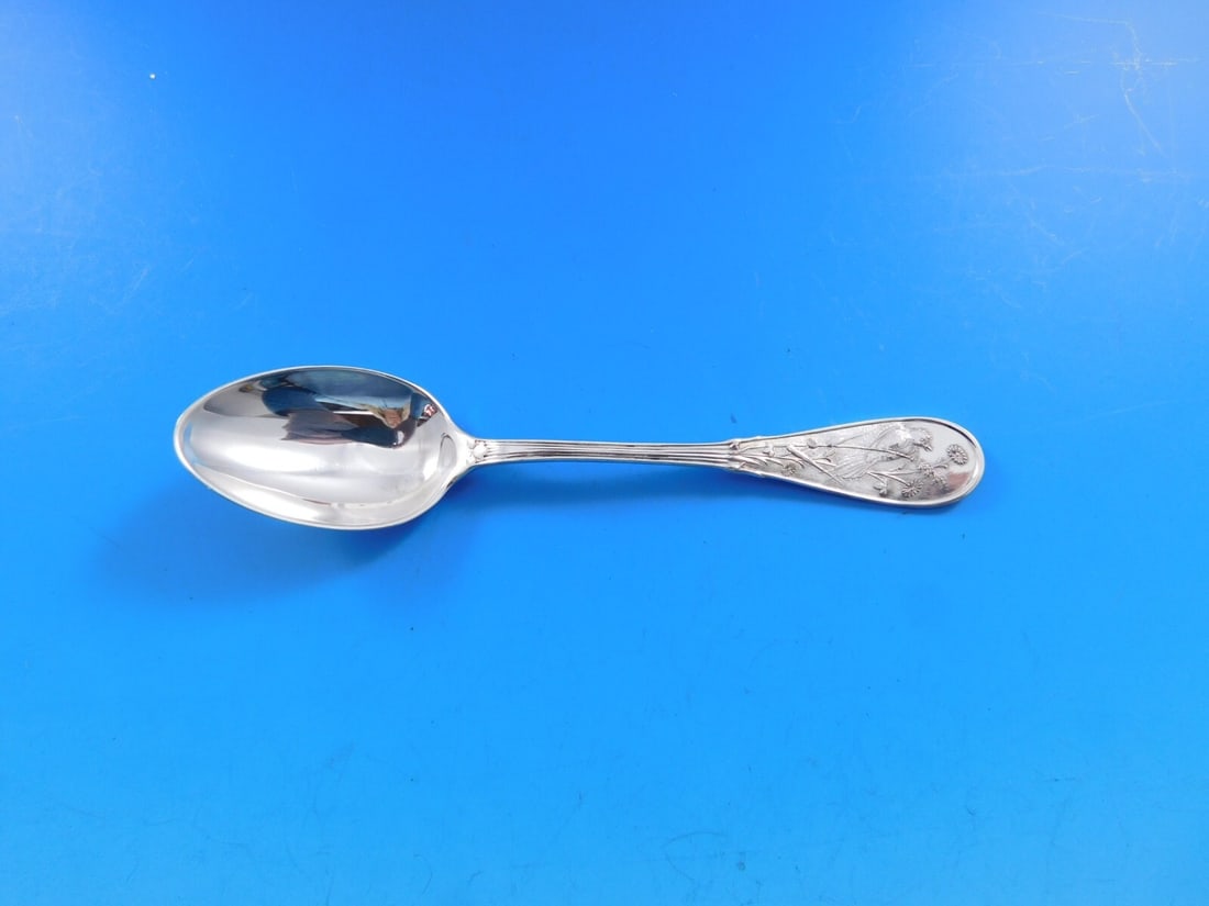 Tiffany & Co Japanese Sterling Silver 4 3/4 Inch Coffee Spoon: Tiffany & Co Japanese Sterling Silver 4 3/4 Inch Coffee Spoon Experience the elegance of the Japanese by Tiffany and Co. Sterling Silver 4 O'Clock Coffee Spoon. This exquisite piece, measuring 4 3/4 i