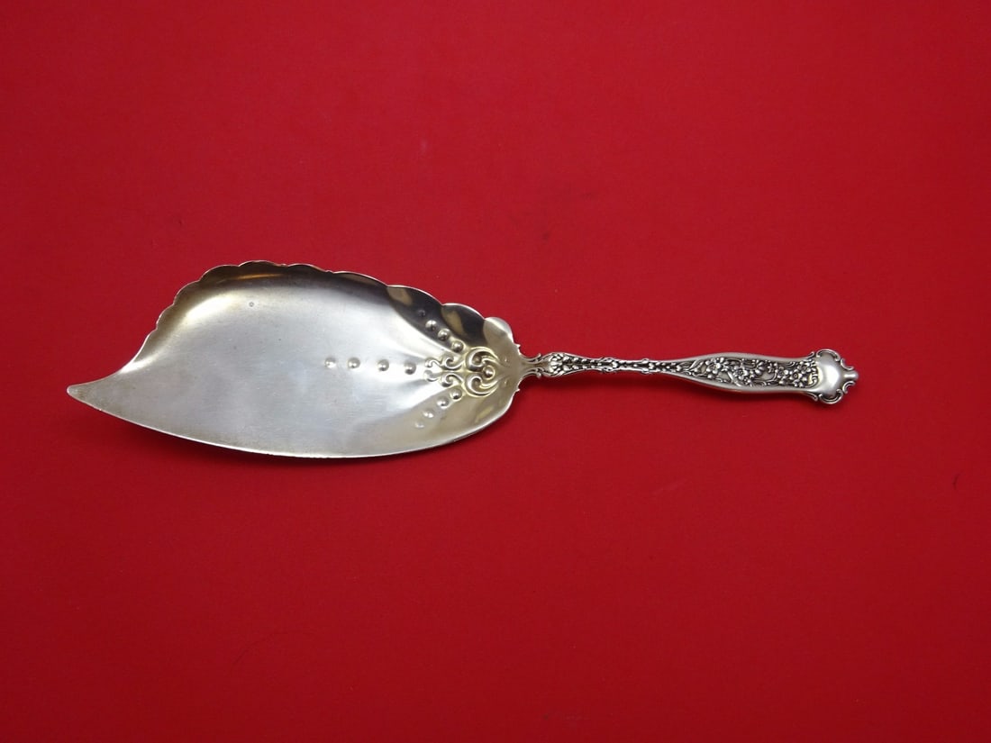Whiting Dresden Sterling Silver Ice Cream Slice 10" Serving Piece: Whiting Dresden Sterling Silver Ice Cream Slice 10" Serving Piece This exquisite 10" ice cream slice from the Dresden pattern by Whiting is a remarkable serving piece crafted from sterling silver. Dat