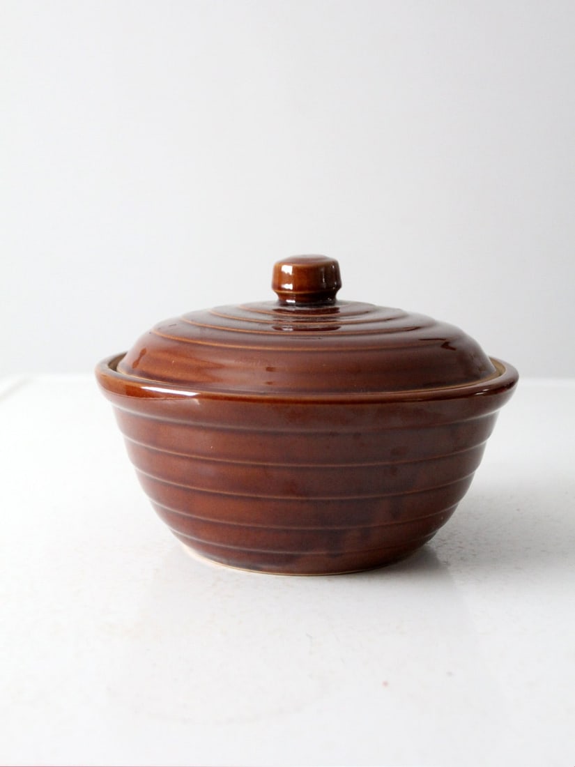 Antique Monmouth Western Stoneware Casserole Dish Ribbed Design 6 Inch (1 of 11)