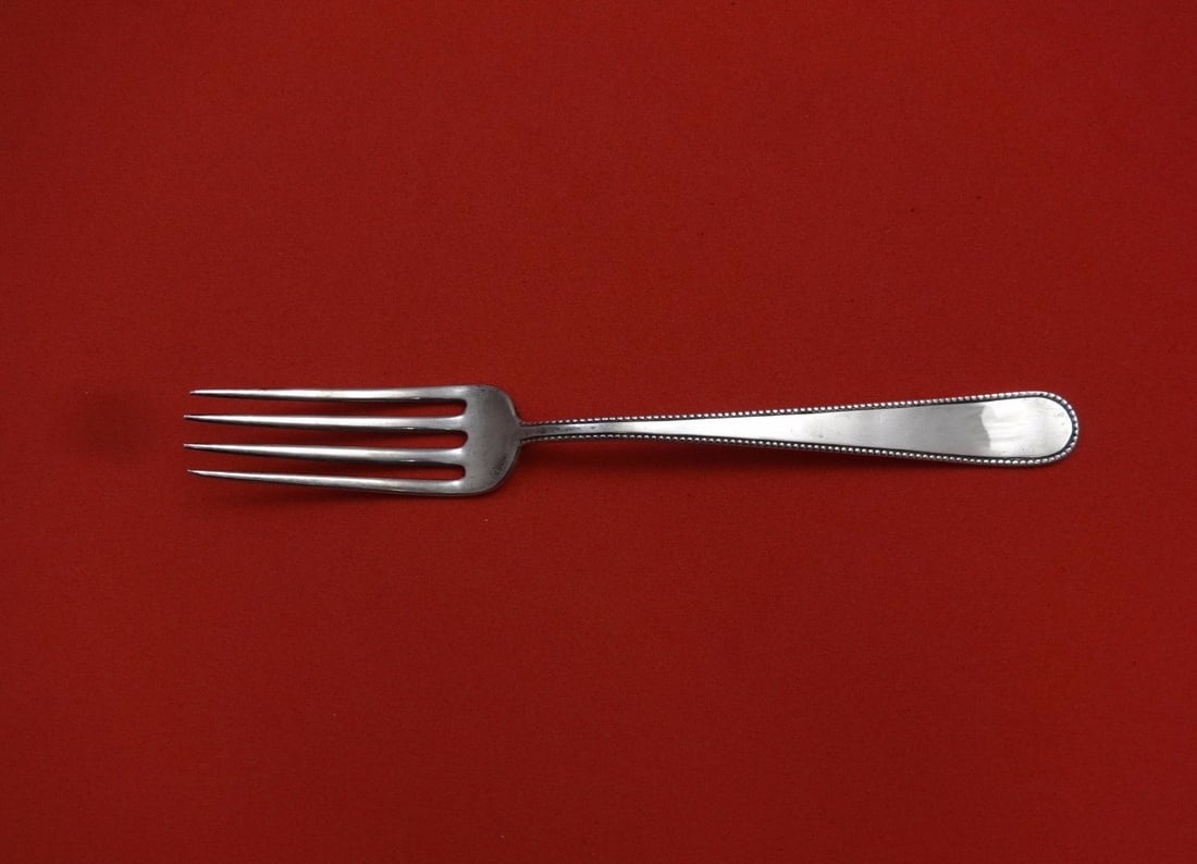 Gorham Martha Washington Sterling Silver Dinner Fork 7 3/4": Gorham Martha Washington Sterling Silver Dinner Fork 7 3/4" This exquisite dinner fork from the renowned Gorham brand features the elegant Martha Washington pattern. Made of high-quality sterling silv