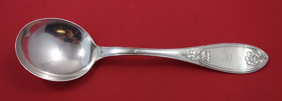 Rare Vanderslice Waterlily Sterling Silver Gumbo Soup Spoon 7.5": Rare Vanderslice Waterlily Sterling Silver Gumbo Soup Spoon 7.5" Introducing the stunning Waterlily gumbo soup spoon by Vanderslice, a true collector's item from the late 19th century. Crafted from hi
