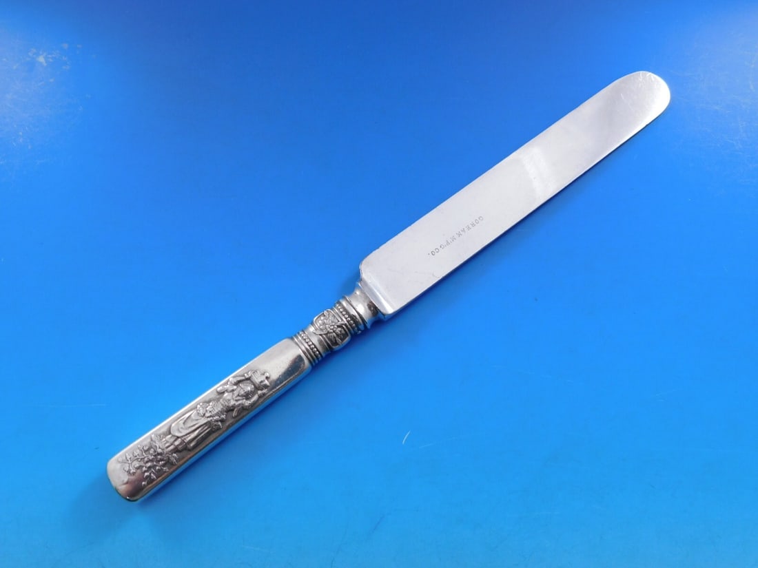 Gorham Fontainebleau Sterling Silver Dinner Knife Woman Motif 9 5/8": Gorham Fontainebleau Sterling Silver Dinner Knife Woman Motif 9 5/8" This exquisite dinner knife is part of the Fontainebleau pattern by Gorham, showcasing a beautiful woman motif. Crafted from sterli