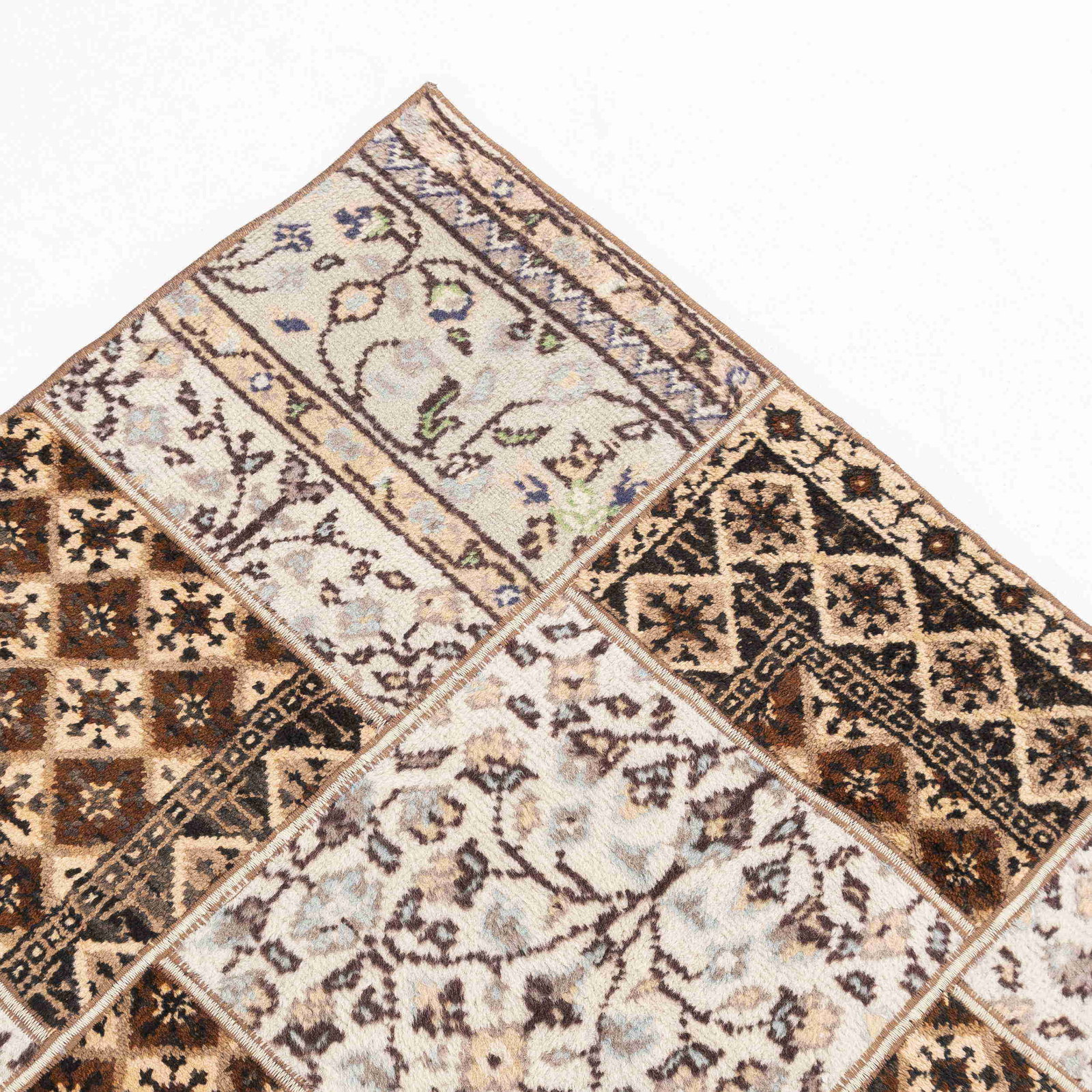 Authentic Handmade Patchwork Wool Carpet 45.3 x 76.8 - 5