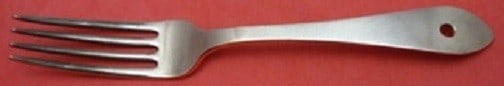 Rare Queen Anne Fork by Tiffany & Co Copper Sample 7 1/8 in: Rare Queen Anne Fork by Tiffany & Co Copper Sample 7 1/8 in This exquisite Queen Anne fork by Tiffany & Co. features the classic design of the renowned pattern. Crafted in sterling silver, this rare c
