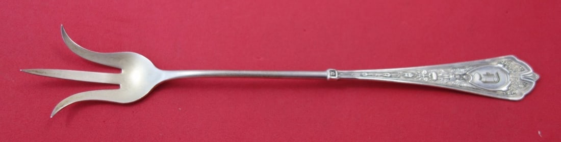 Schulz & Fischer Cleopatra Sterling Silver Lettuce Fork Gold Wash 8 1/8 Inch: Schulz & Fischer Cleopatra Sterling Silver Lettuce Fork Gold Wash 8 1/8 Inch Presenting the exquisite Cleopatra Serving Fork by Schulz & Fischer, a stunning addition to your flatware collection. This 
