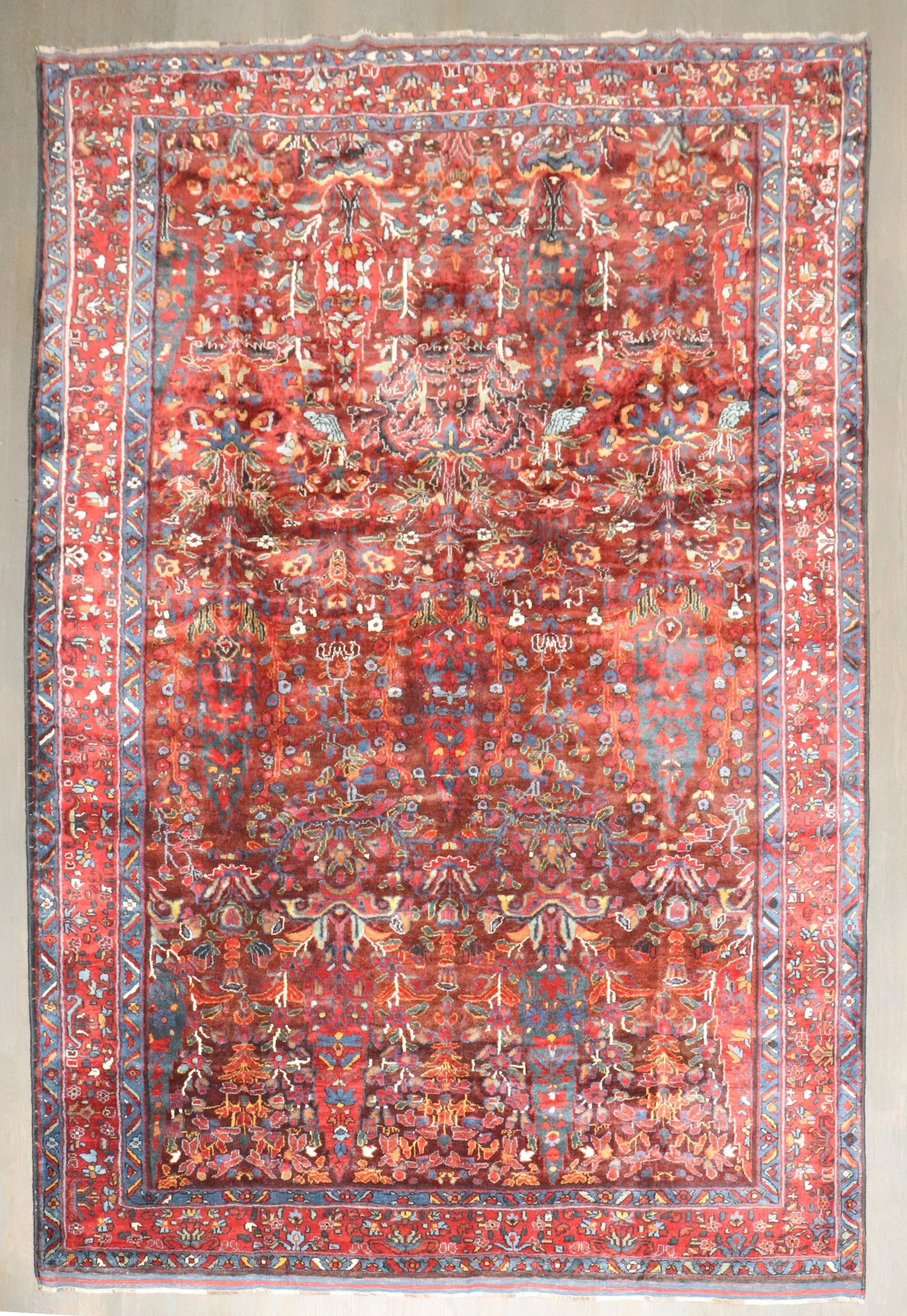 7' x 10' Persian Ghasghai Shiraz Room Rug: 7' x 10' Persian Ghasghai Shiraz Room Rug Early 20th century Persian Ghasghai Shiraz rug in a red and brown color palette. This pre-owned room-size rug offers a classic Persian design and is identifie