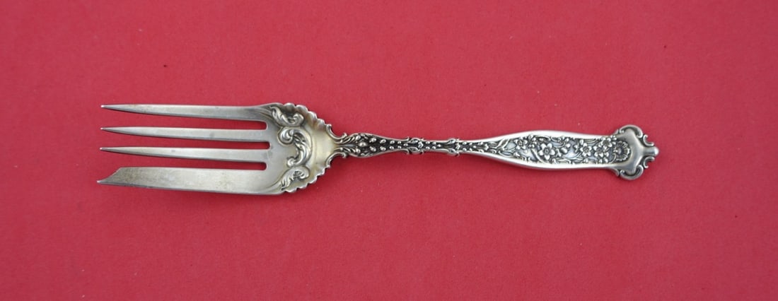 Whiting Dresden Sterling Silver Fish Fork Rococo Design 6.5": Whiting Dresden Sterling Silver Fish Fork Rococo Design 6.5" This exquisite fish fork, crafted by Whiting, features the elegant Dresden pattern with a distinctive rococo design above the tines. Measur