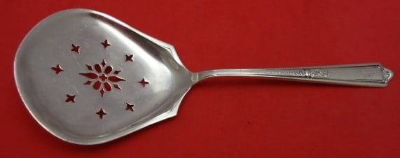 Towle Seville Sterling Silver Tomato Serving Piece 7 1/4: Towle Seville Sterling Silver Tomato Serving Piece 7 1/4 This is a sterling silver tomato server in the Seville pattern by Towle. Made in the United States, this serving piece features classic design 