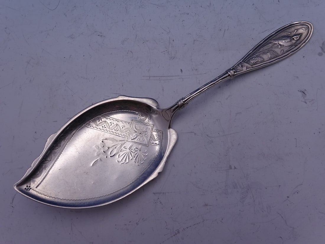 Whiting Sterling Silver Ice Cream Server Japanese Pattern 8.5 inch: Whiting Sterling Silver Ice Cream Server Japanese Pattern 8.5 inch This exquisite ice cream server, crafted by the Whiting Manufacturing Company, features the rare 'Japanese' pattern, also known as 'N