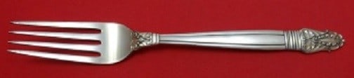 International Sterling Silver Norse Dinner Fork 8 Inch Flatware: International Sterling Silver Norse Dinner Fork 8 Inch Flatware This exquisite dinner fork from the Norse pattern by International Sterling is a perfect addition to your flatware collection. Crafted f