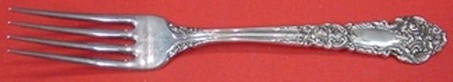 Reed & Barton French Renaissance Sterling Silver Fork 7 1/8": Reed & Barton French Renaissance Sterling Silver Fork 7 1/8" This exquisite 7 1/8" regular fork showcases the elegant French Renaissance pattern by Reed and Barton. Crafted from high-quality sterling 