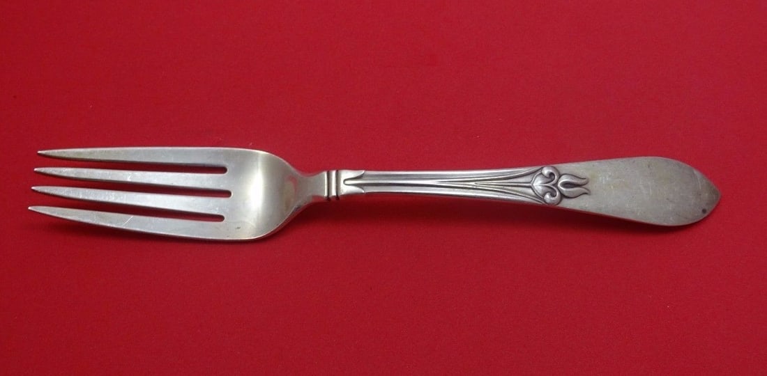 Frank Smith Tulipan Sterling Silver Dinner Fork 8 Inch: Frank Smith Tulipan Sterling Silver Dinner Fork 8 Inch This exquisite dinner fork features the elegant Tulipan pattern by Frank Smith, crafted from high-quality sterling silver. With a length of 8 inc