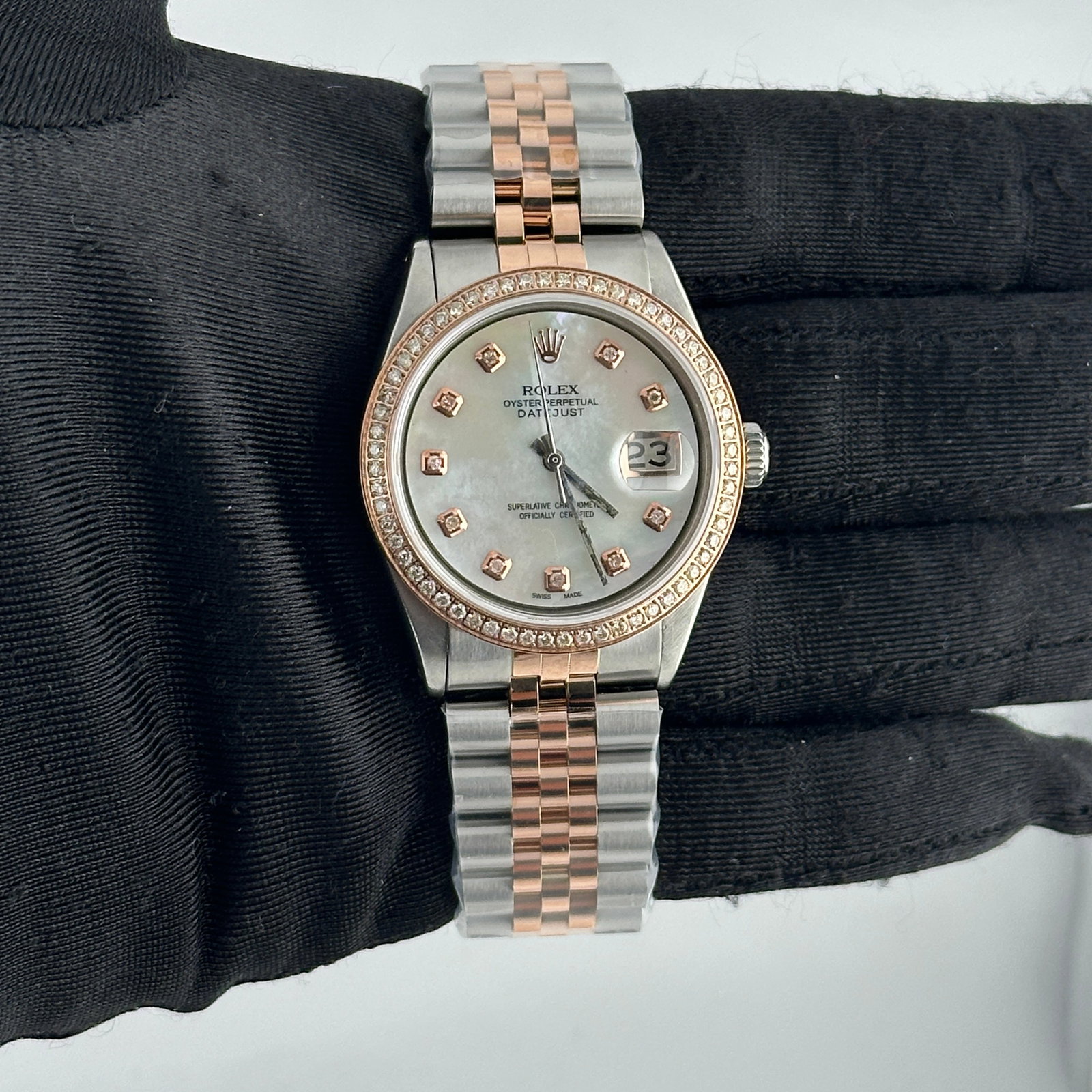 Rolex Datejust Ref 1601 Mens Watch aftermarket MOP dial Jubilee bracelet: Rolex Datejust Ref 1601 Mens Watch aftermarket MOP dial Jubilee bracelet Rolex Datejust reference 1601 with an Aftermarket white mother-of-pearl dial featuring rose diamond markers, paired with an Aft