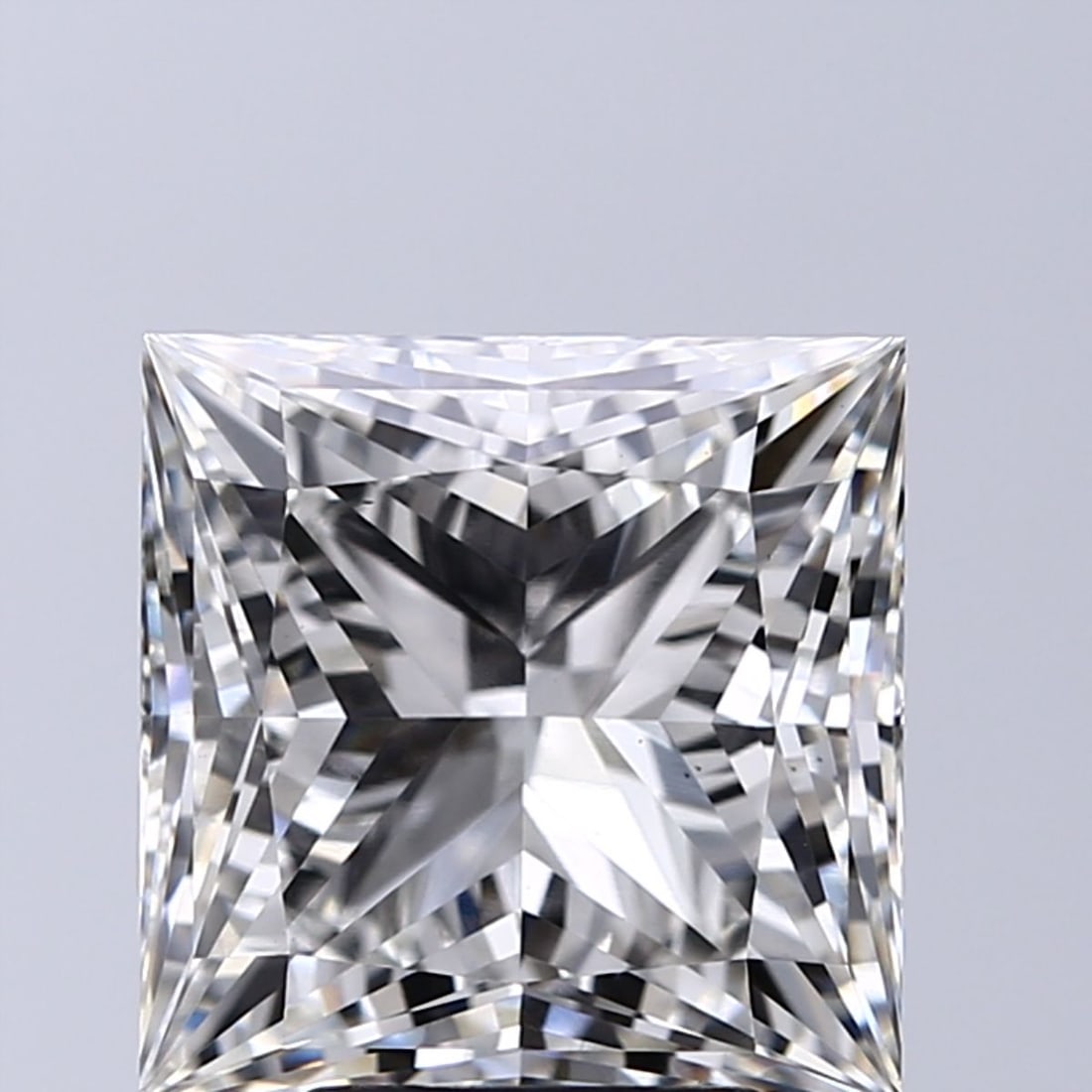 Loose Diamond - PRINCESS 4.2ct G VS1: Loose Diamond - PRINCESS 4.2ct G VS1 Source: This is a real non-mined Diamond that has been grown in a lab Shape: PRINCESS Carats: 4.2 Color: G Clarity: VS1 Certification: IGI Video: