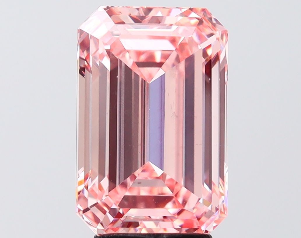 Loose Diamond - EMERALD 4.57ct Fancy Intense Pink VS2: Loose Diamond - EMERALD 4.57ct Fancy Intense Pink VS2 Source: This is a real non-mined Diamond that has been grown in a lab Shape: EMERALD Carats: 4.57 Color: Fancy Intense Pink Certification: IGI Vid