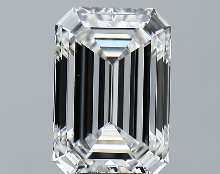 Loose Diamond - EMERALD 3.11ct E VVS2: Loose Diamond - EMERALD 3.11ct E VVS2 Source: This is a real non-mined Diamond that has been grown in a lab Shape: EMERALD Carats: 3.11 Color: E Clarity: VVS2 Certification: IGI Video:
